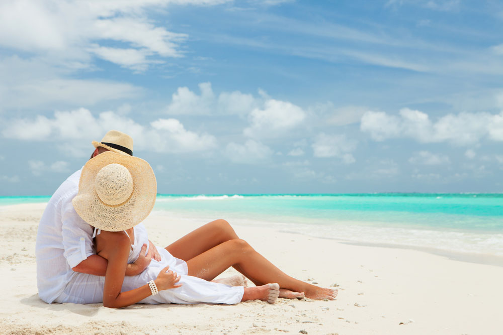 15 ways to deal with the workaholic boyfriend