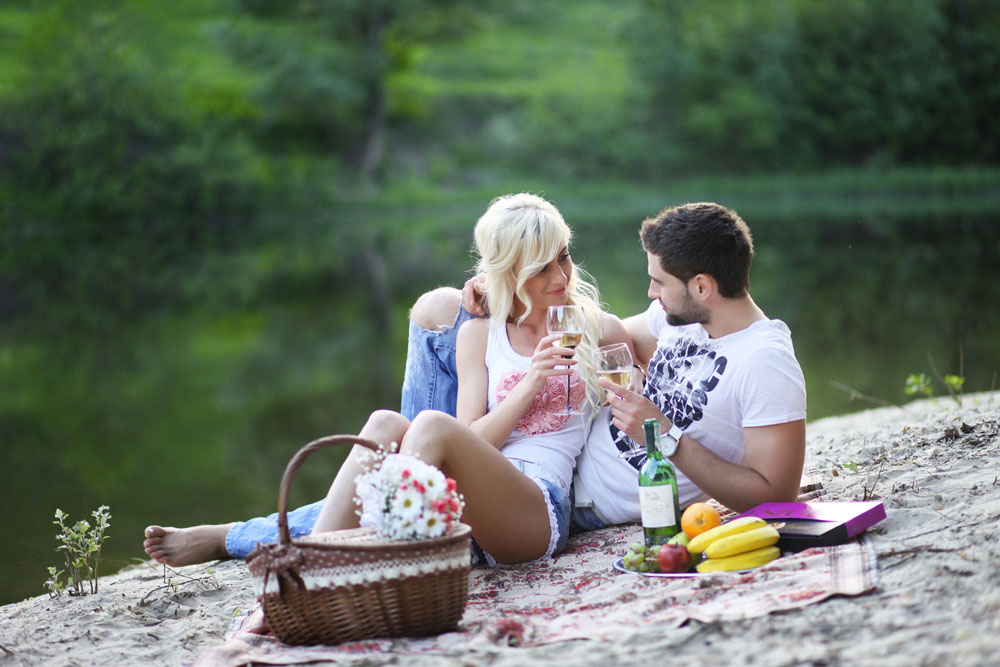 Dine Together, Shine Together