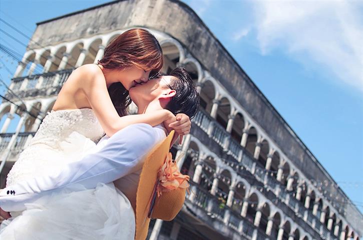 10 New Year’s Resolutions Every Couple Should Make