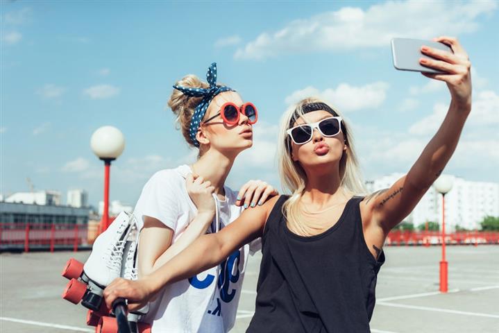 10 Ways Your Friends Know You Better Than You Know Yourself