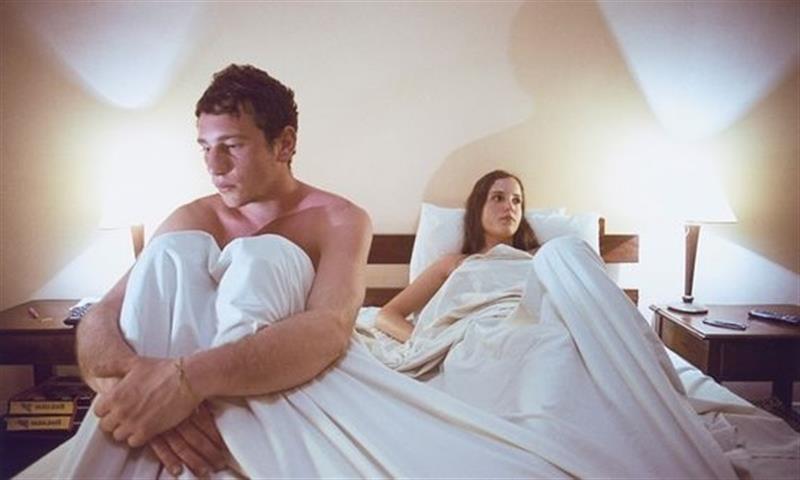 10 Signs You Need tTo Back Off when Pursuing a Girl