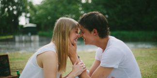 7 Romantic Ways to Say Good Morning to Your Boyfriend or Girlfriend