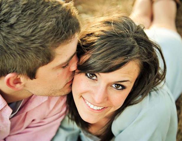 10 Signs You are Dating a Girl Worth Keeping