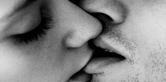 13 Secret Signs which will Tell You that Your Boyfriend is Still Not Over His EX