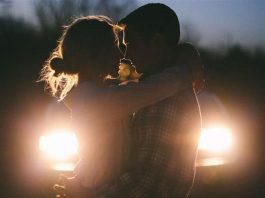 Best Ways to Send Her a Perfect Good Night Text