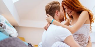 11 Cute and Sexy Things Guys Do That Girls Love