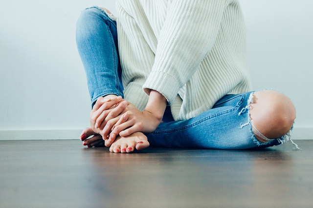 Does Absence Make the Heart Grow Fonder or Wander?