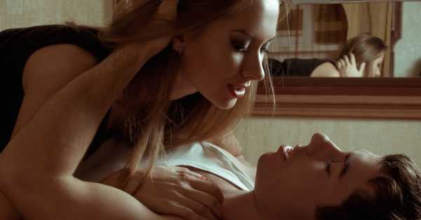 Tips to Get Someone to Fall in Love with You-likelovequotes