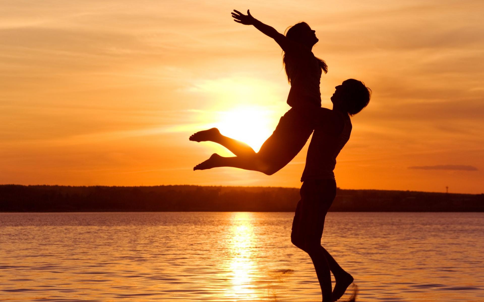 Become a good girlfriend to your boyfriend, likelovequotes.com ,Like Love Quotes