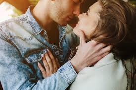Signs that tell you are a Serial Womanizer_2