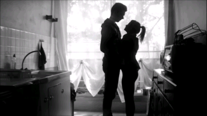 Dating A Short Girl - Do Men Like It