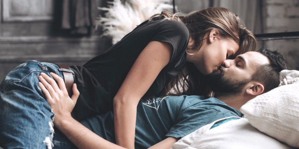 Definite Signs No! He is not Your Boyfriend -likelovequotes
