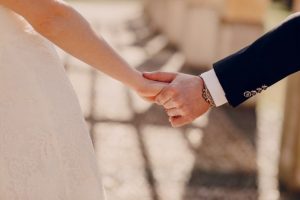 Signs He's Never Going To Propose To You-likelovequotes