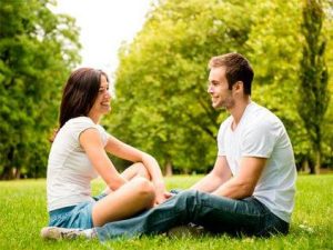 ways-to-give-signs-to-a-girl-that-you-like-her