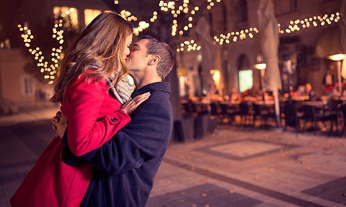 Tips To Reconnect With Your Partner In 2017