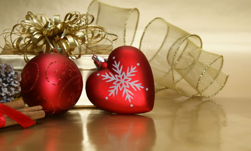 Tune Into Some Christmas Love Songs For Your Special Someone