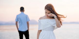 What to Say to Break Up With Someone You Love