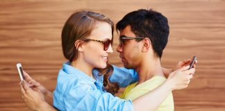 Why 'Happy Couples' Post less about their Relationship on Social Media