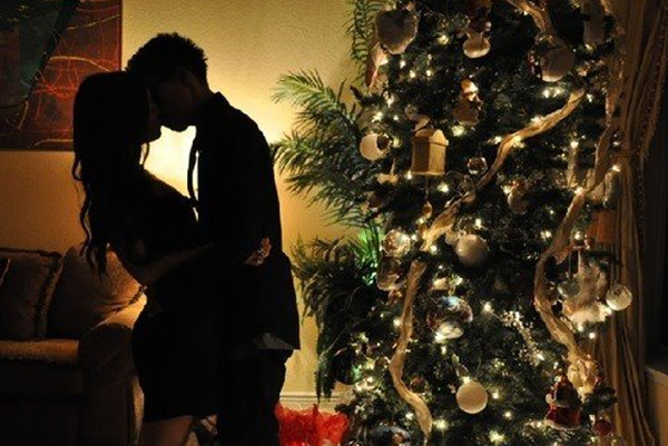 50 Romantic Christmas Quotes For Loved Ones